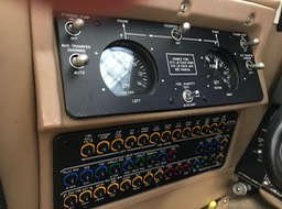 16-Cockpit-Pilot-Side