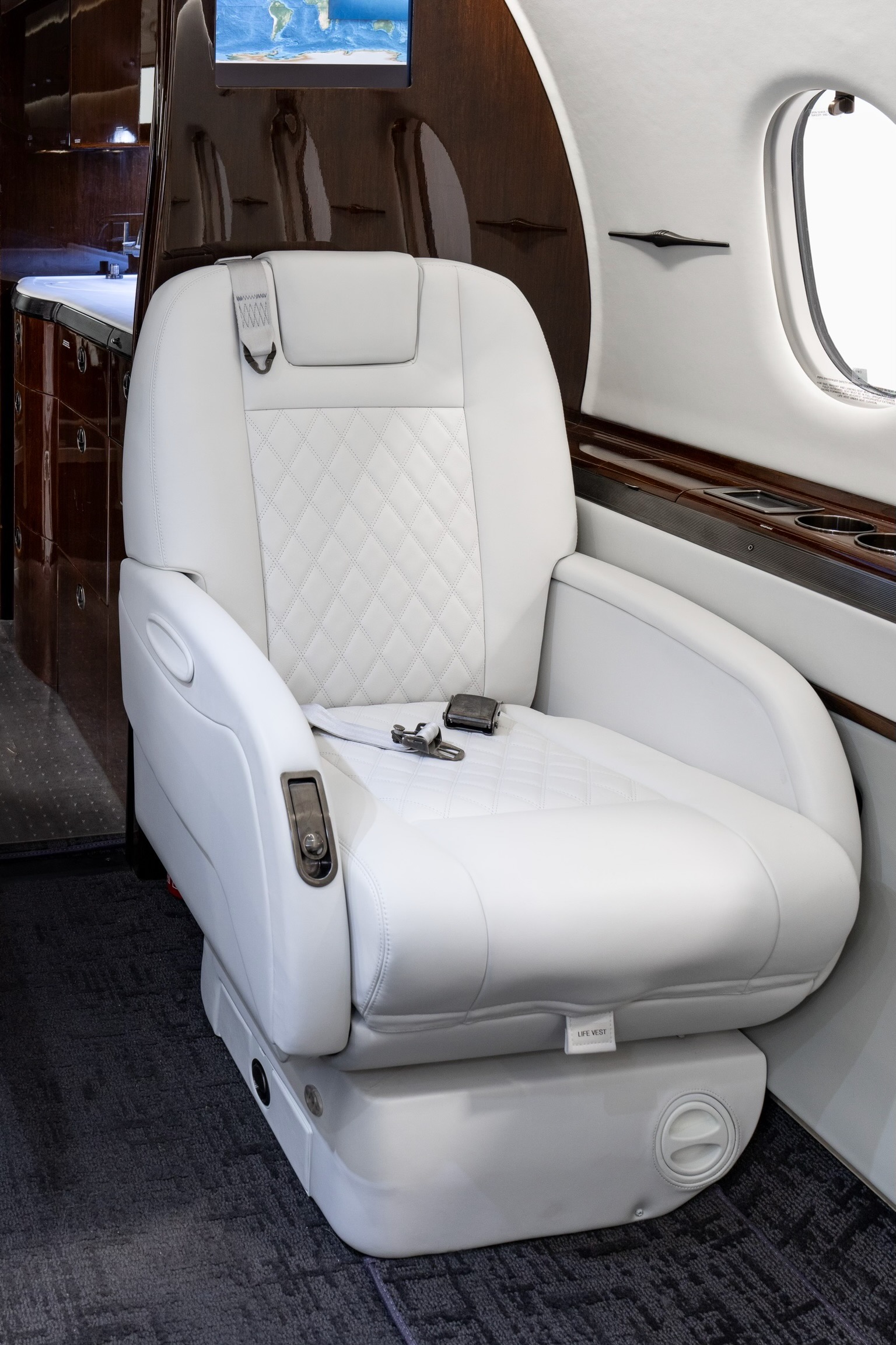 Hawker 4000 Interior